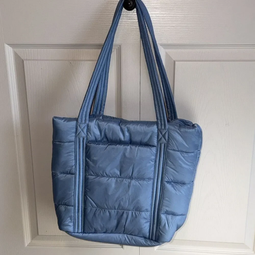 Lands’ End Wanderweight Ultralight Packable Light Blue Puffer Tote Bag